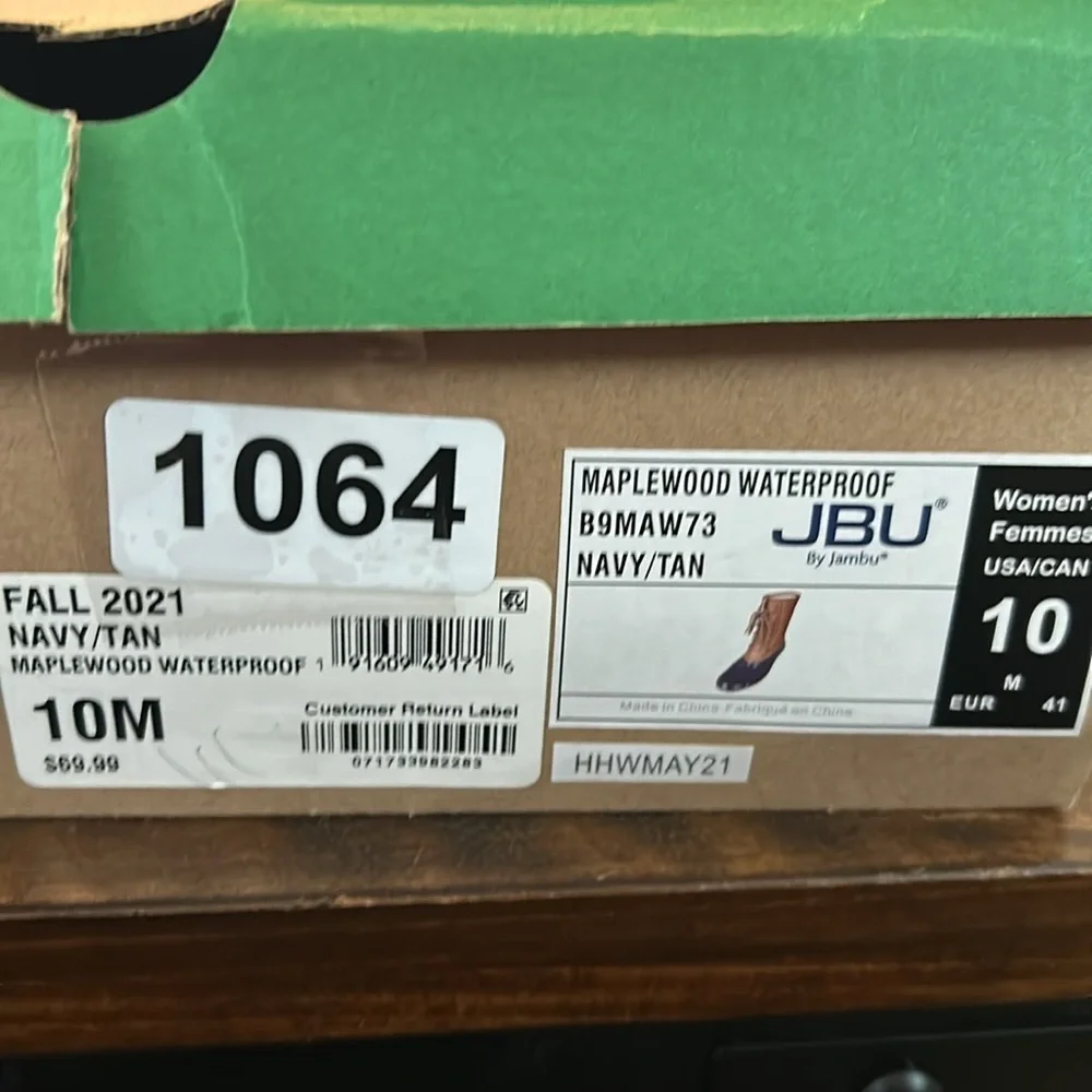 JBU Maplewood Navy/Tan Waterproof Rain Boots NWT Size 10